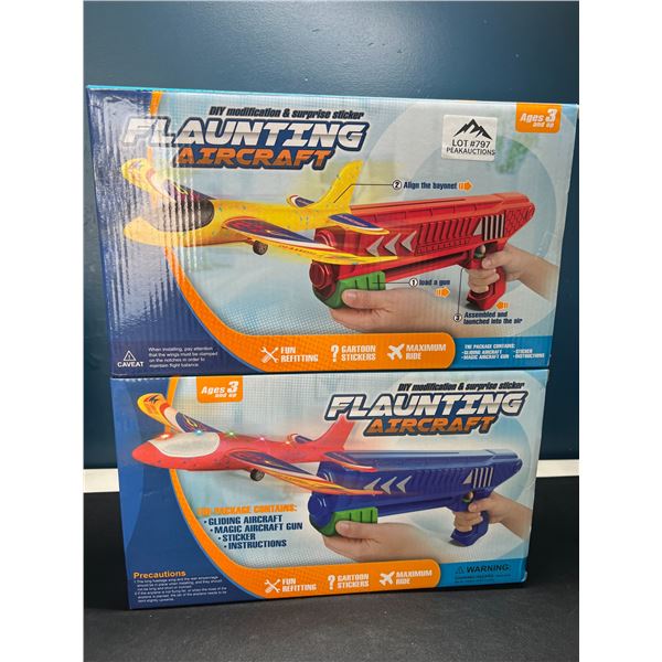 Lot of 2 Flaunting Flying/Gliding Aircraft Toys