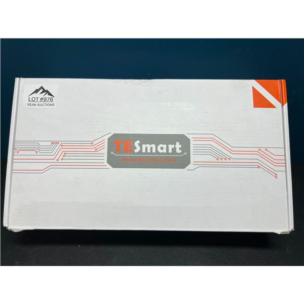 Lot of 1 TESmart Dual Monitor KVM Switch