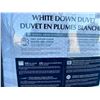 Image 2 : Lot of 1 Hotel Grand White Down Duvet - Queen Size - All Season, Medium Weight White Duvet