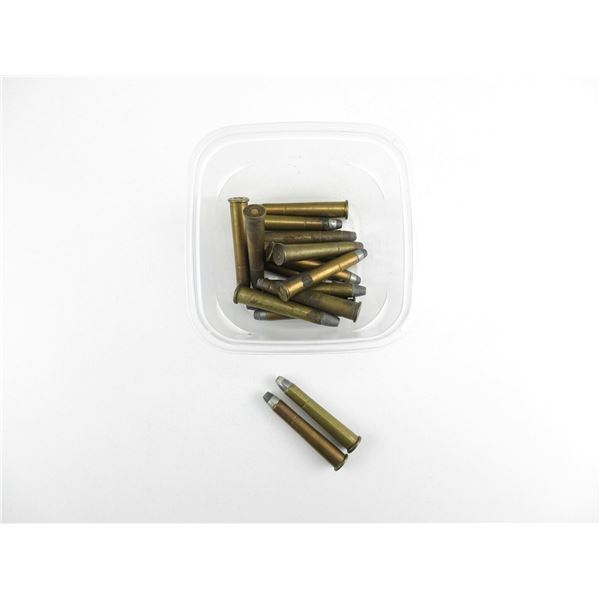 COLLECTIBLE .32-40 AMMO LOT