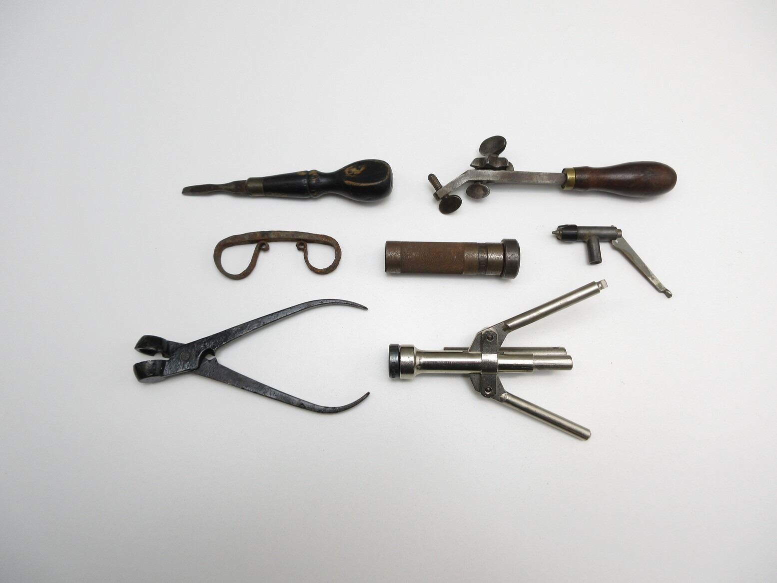 ASSORTED VINTAGE HAND LOADING TOOL LOT