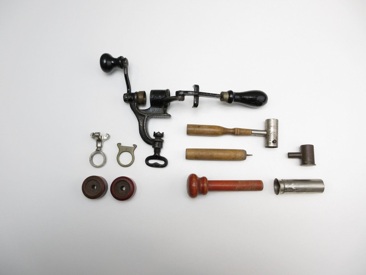 VINTAGE 12 GAUGE SHOT SHELL HAND LOADING TOOL LOT