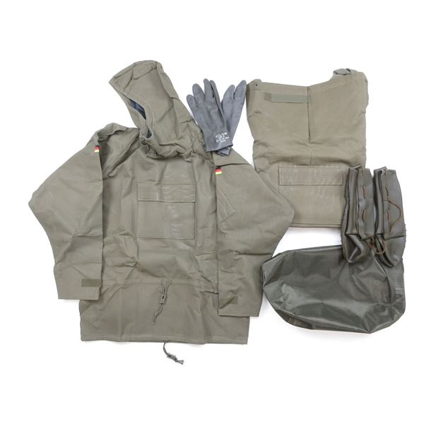 GERMAN MILITARY CHEMICAL SUIT