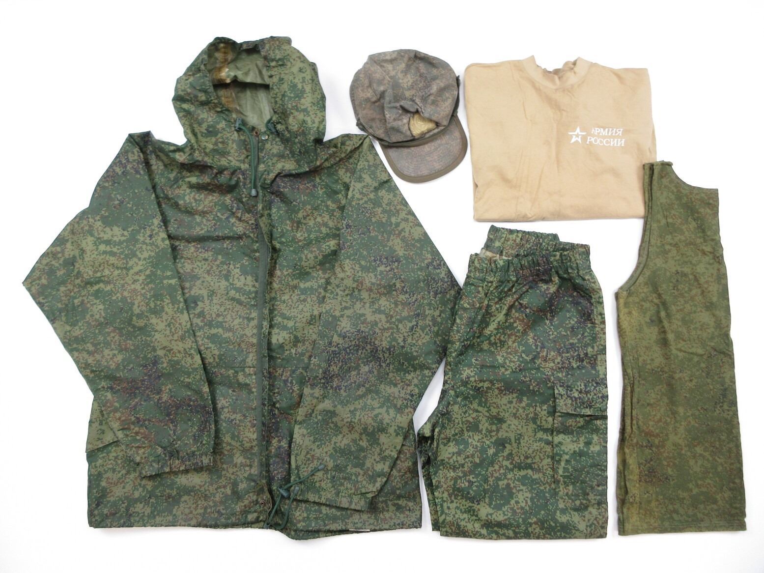 RUSSIAN UKRAINIAN WAR CAPTURED RUSSIAN ARMY UNIFORM LOT Switzer s Russian ukrainian war captured russian army uniform lot switzer s