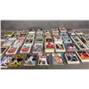 Image 8 : Vintage MLB Baseball Card Collection Box Lot