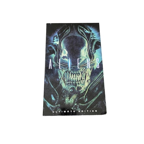 Aliens Ultimate Edition Sealed Action Figure
