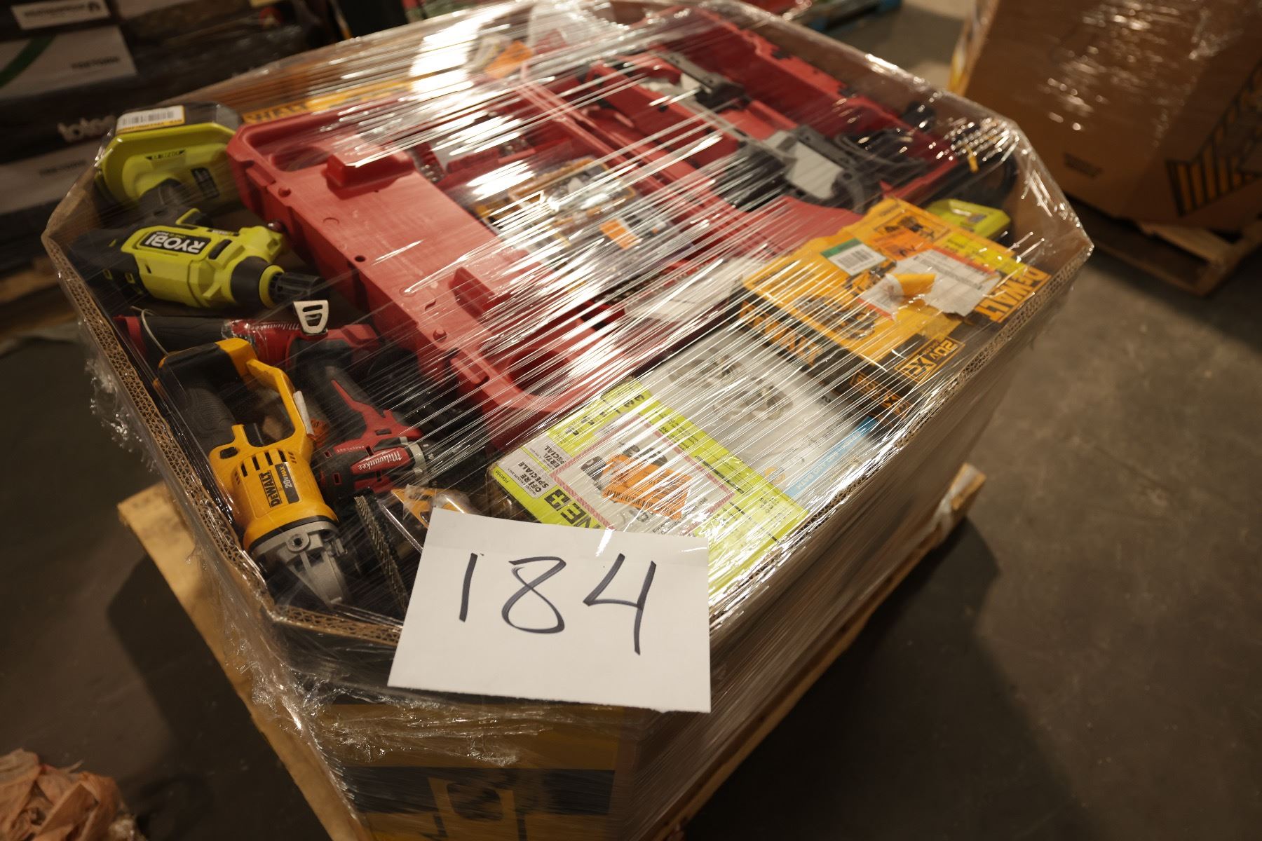 Pallet #184 - Herramienta Home Depot