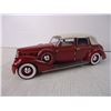 Image 3 : 1:18 Scale 1937 Lincoln Touring Cabriolet