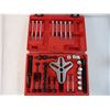 Image 2 : 37 Piece Bolt-Type Puller Set and Handheld Drill Set