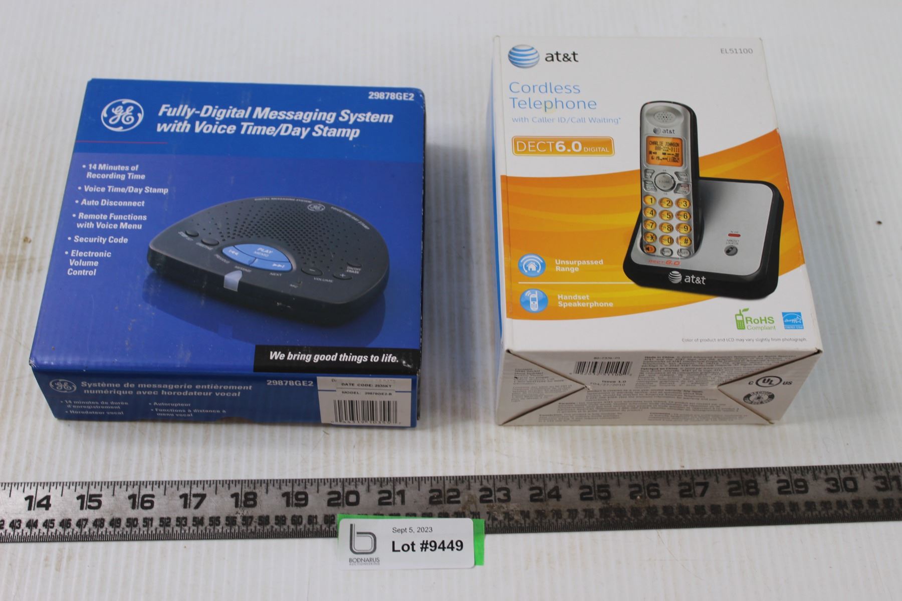 Cordless Telephone and Fully-Digital Messaging System (NIB)