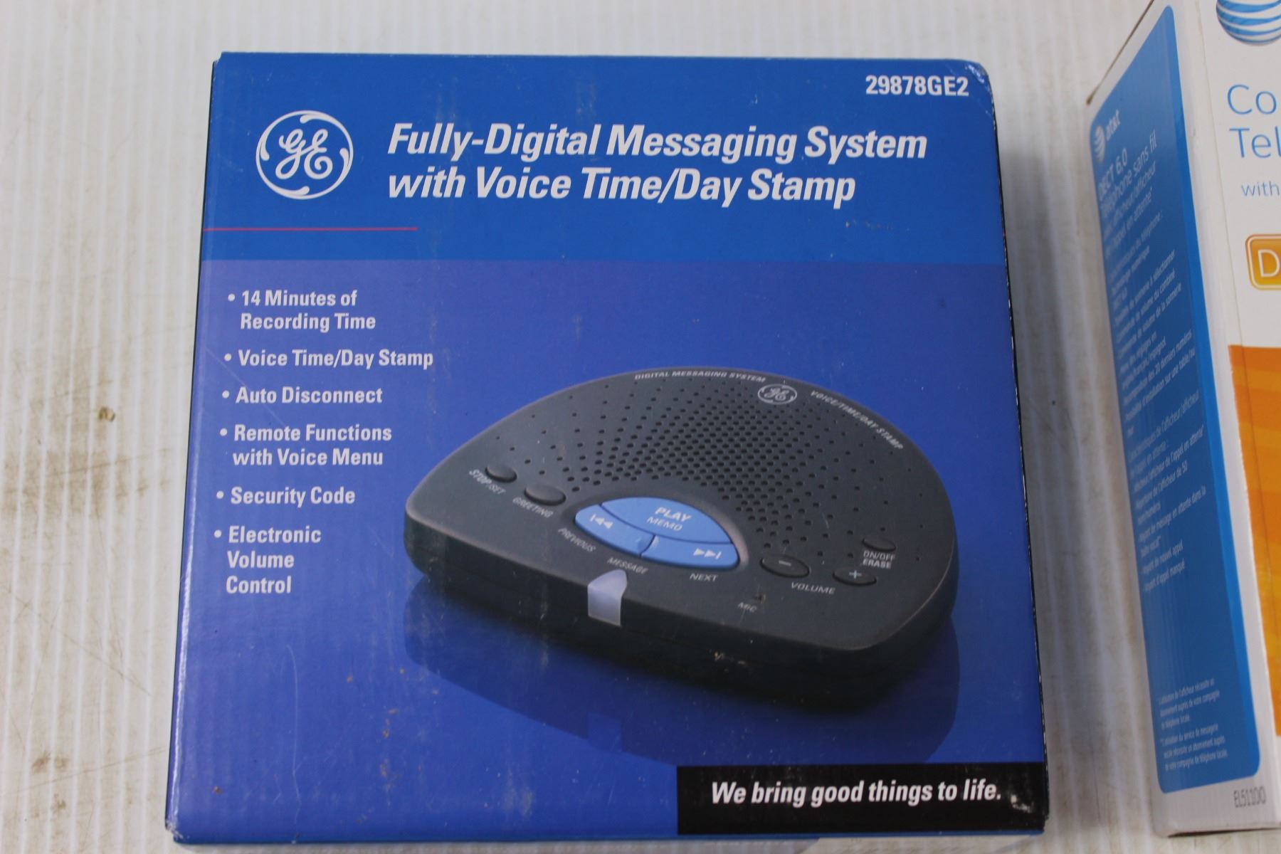 Cordless Telephone and Fully-Digital Messaging System (NIB)