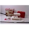 Image 1 : Singer Lockstitch Sewing Machine in Original Box