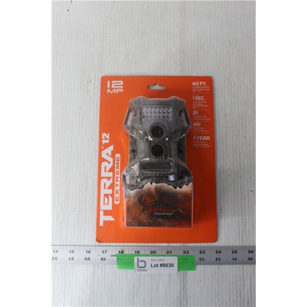 Terra Extreme 12 MP Wild Game Camera (NIB)