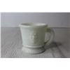 Image 2 : Vintage Milk Glass Mug (Chipped)