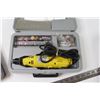 Image 2 : Mini Grinder Set and Screw Driver