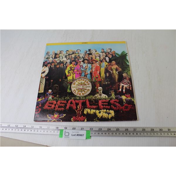 Beatles Record - Sgt Peppers Lonely Hearts Club Band