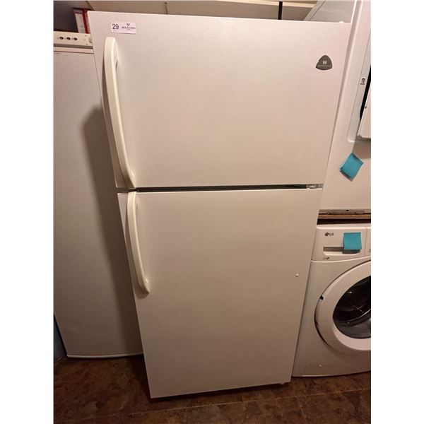 Westinghouse Fridge/Freezer Model WWTR1802KW7