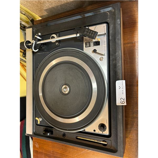 Dual 1228 Turntable