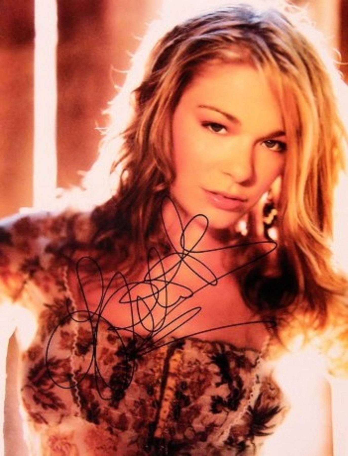 Leann Rimes signed photo