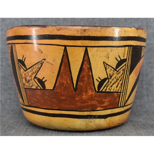 HOPI INDIAN  POTTERY JAR