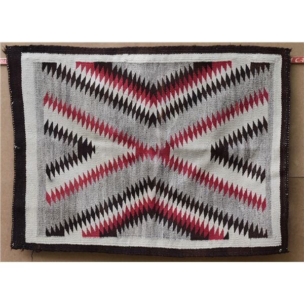 NAVAJO INDIAN TEXTILE