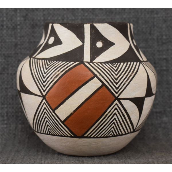 ACOMA INDIAN POTTERY JAR