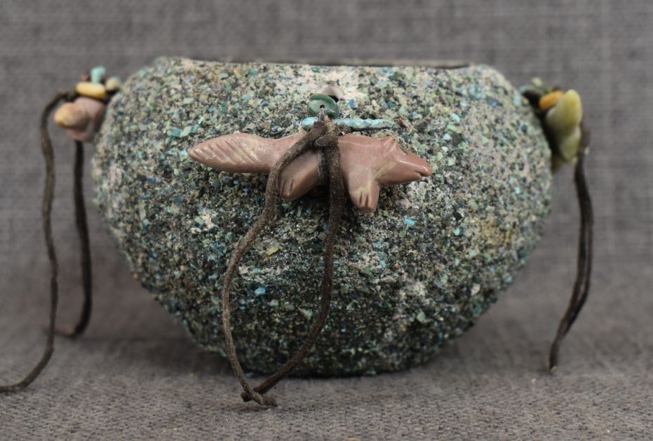 ZUNI INDIAN FETISH JAR R G Munn Auction LLC zuni-indian-fetish-jar-r-g-munn-auction-llc