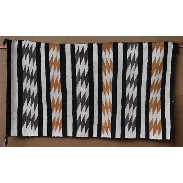 NAVAJO INDIAN TEXTILE