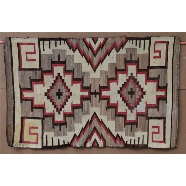 NAVAJO INDIAN TEXTILE