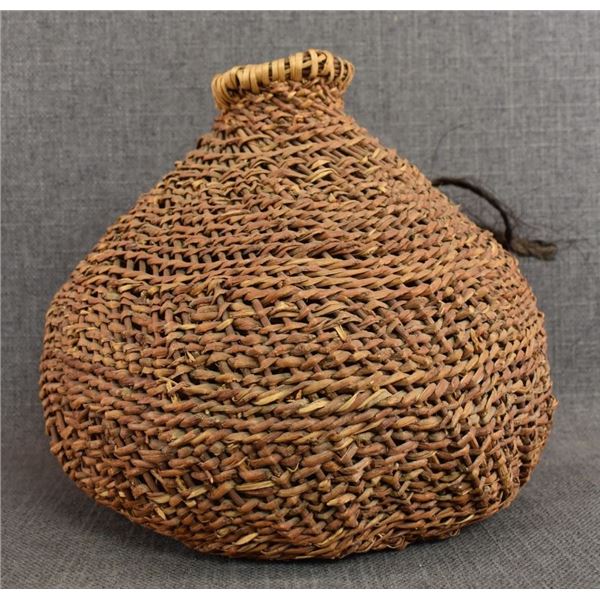 PAUIT INDIAN BASKETRY CONTAINER