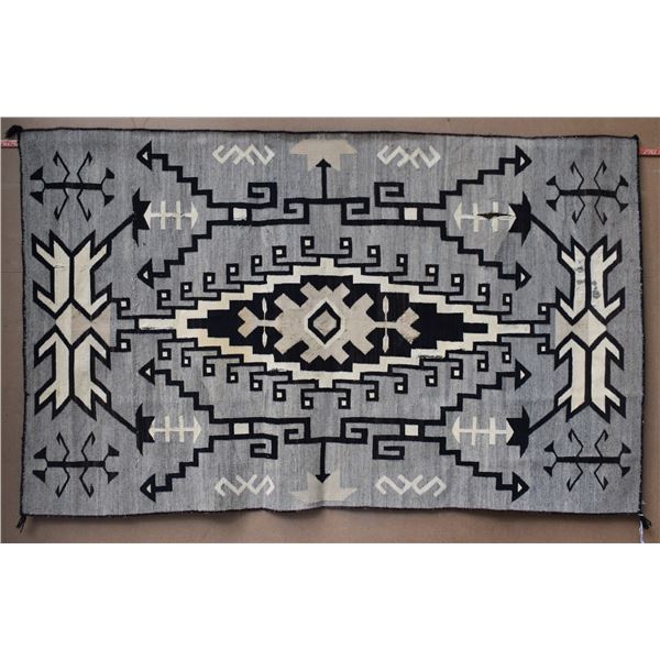 NAVAJO INDIAN TEXTILE