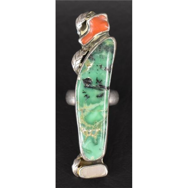 NAVAJO INDIAN SILVER RING (SIGNED)