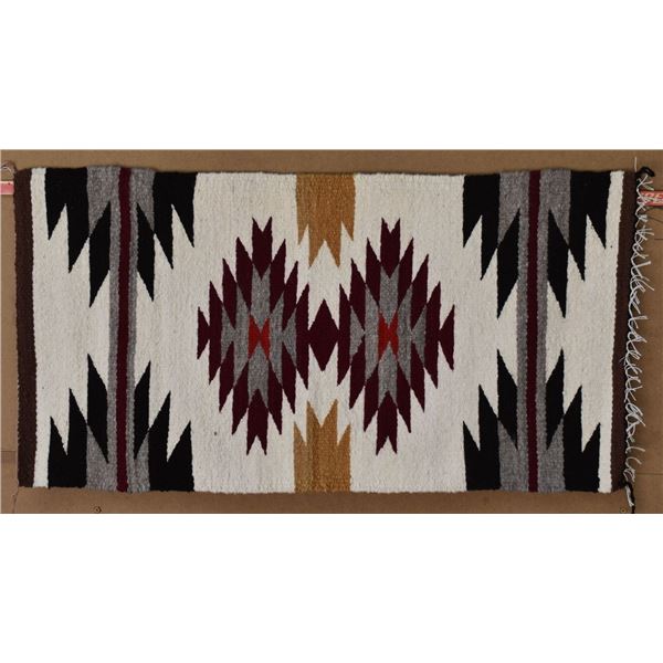 NAVAJO INDIAN TEXTILE (FAYE PETERSON)