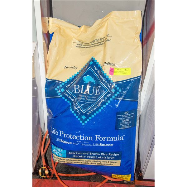 BLUE BUFFALO 26LBS LIFE PROTECTION ADULT CHICKEN &