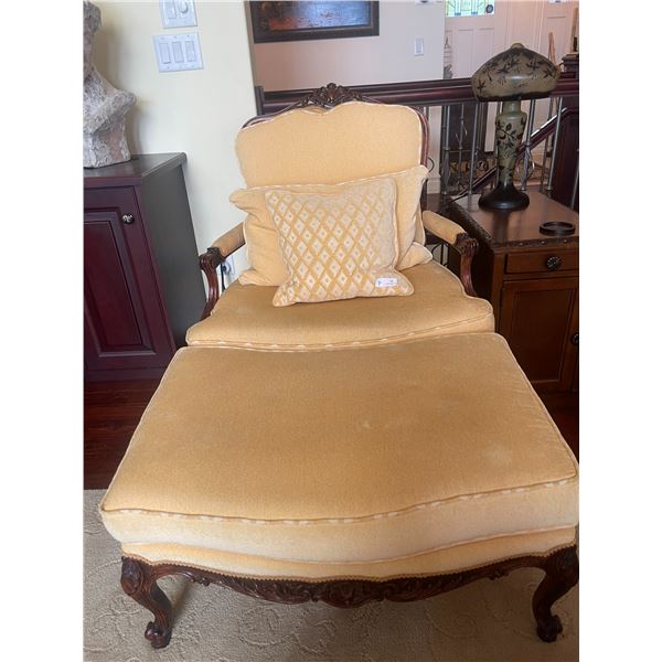 Louis 14th 34 x32 x 70 with Stool made in France