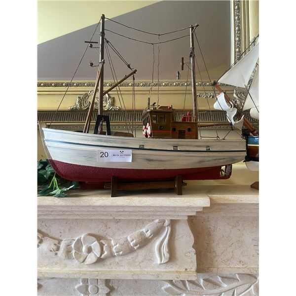 Wood Model Fishing Boat