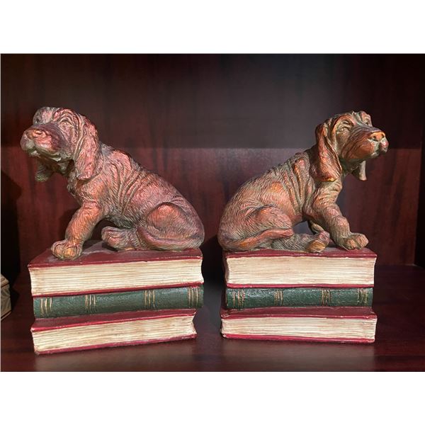 Houndog Bookends