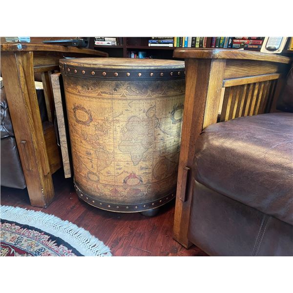 Pirate Map Sidetable 22D x 25T