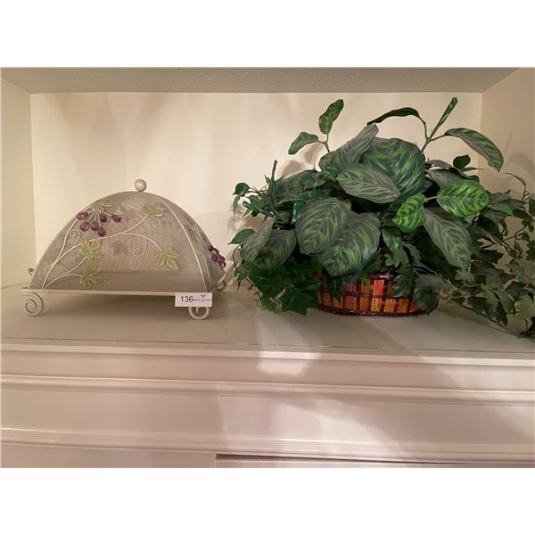 Silk Fern Fly Food Cage