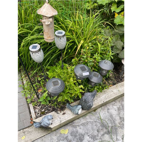 Garden Lights & Decor