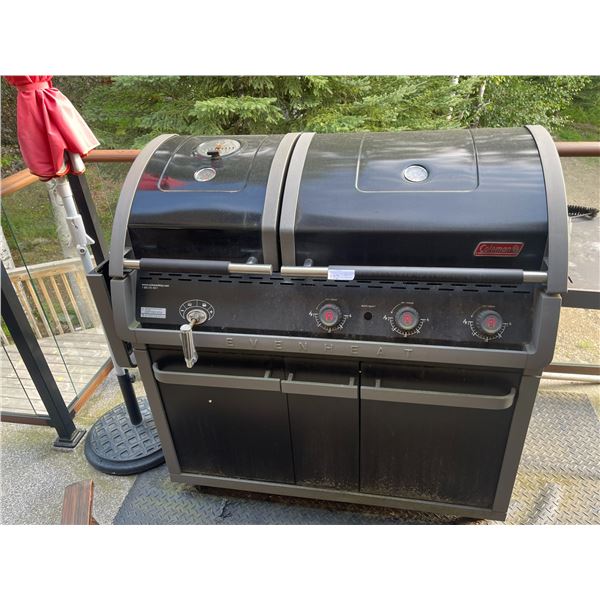 Coleman Natural Gas BBQ & Sun Umbrella