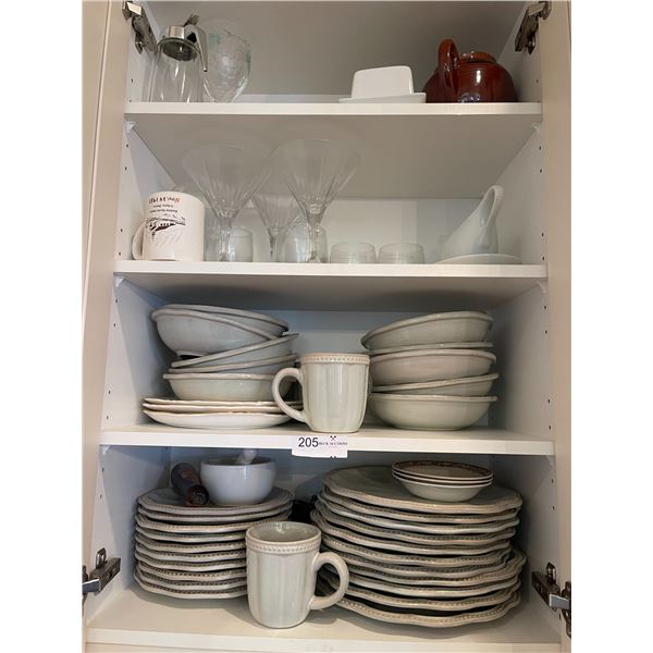 Roscher Hobnail Cream Collection 12 Settings Roughly