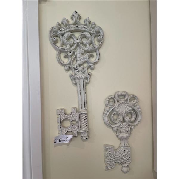 Wood Decorative Keys 17T