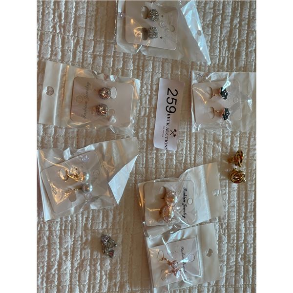 Fashion Ear Ring Collection