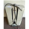 Image 1 : De Longi DD50PE Dehumidifier