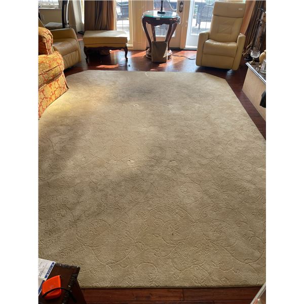 Large Golden Carpet 12ft x 9ft beveled corners