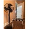 Image 1 : Fan & Luggage Holder