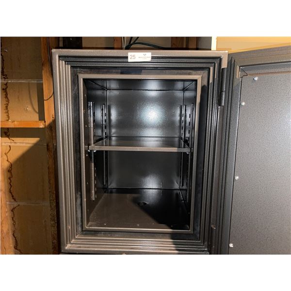 SafeCo Safe 20W x 24H x 22D