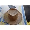 Image 3 : WOVEN HATS (3 PCS) (DOES NOT INCLUDE STAND)