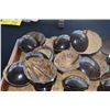 Image 3 : COCONUT CUPS (26 PCS) (DOES NOT INCLUDE TRAY)